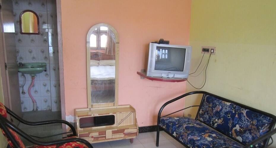 Golden Guest House, Viluppuram 5